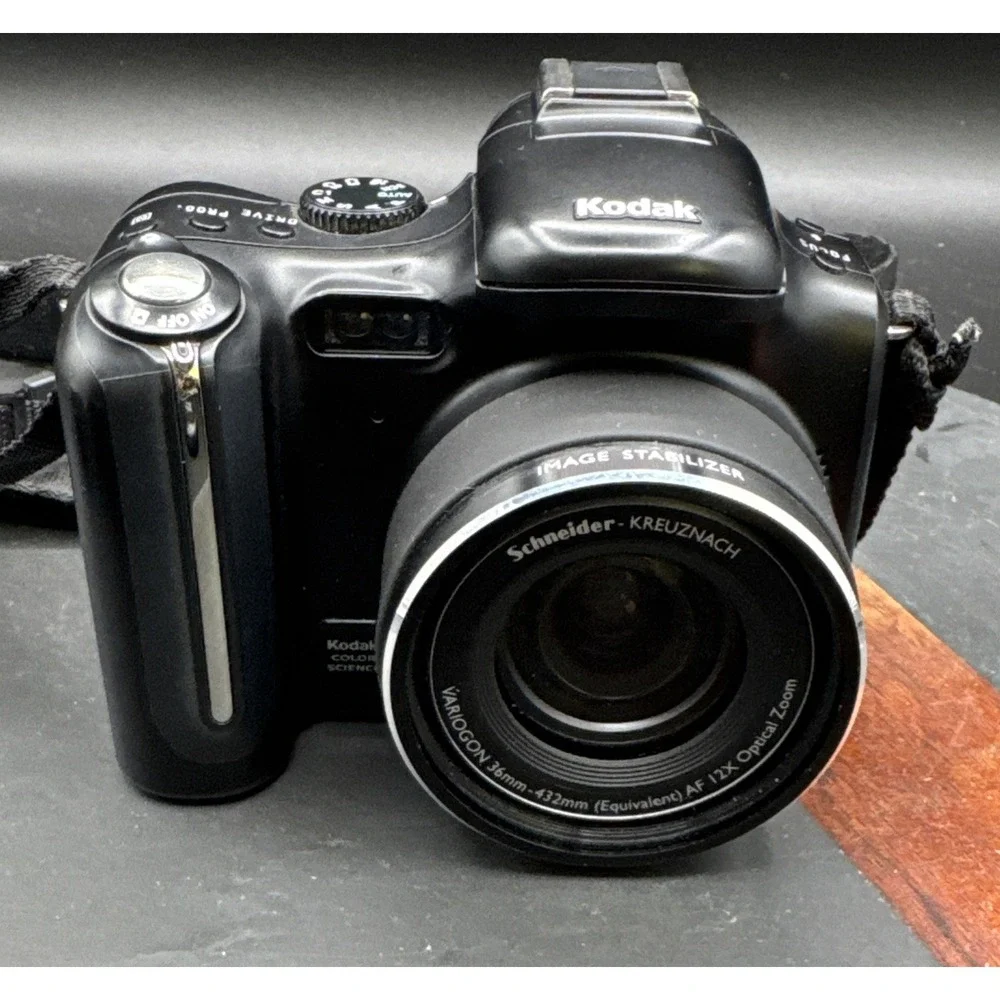 Kodak EasyShare P712 Black 7.1MP Digital Camera | Works, Please READ